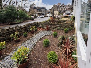 Property grounds - Beckmead (Windermere)