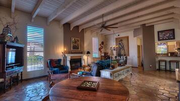 Nhà liên kế, 2 phòng ngủ | Phòng khách