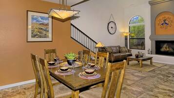 Casa, 2 habitaciones | Restaurantes