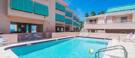 Condo, 2 quartos | Piscina | Piscina externa