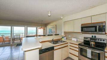 Kondominium, 2 kamar tidur | Dapur pribadi