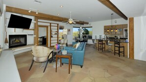 Huis, 4 slaapkamers | Woonkamer