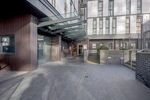 아파트, 침대(여러 개) | 외관