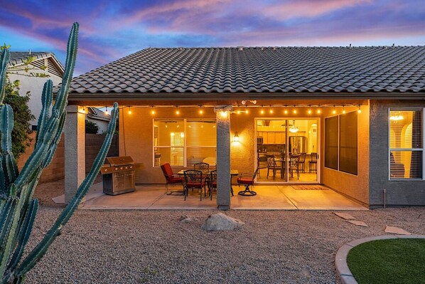 House, 4 Bedrooms | Exterior