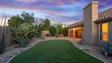 House, 4 Bedrooms | Exterior