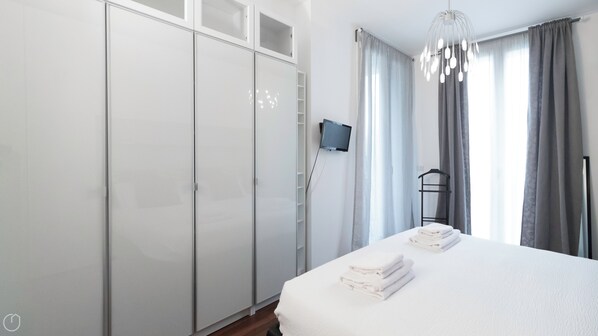 Apartment (1 Bedroom) | 1 Schlafzimmer, Bügeleisen/Bügelbrett, Bettwäsche