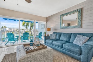 Smart TV, DVD player