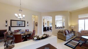 Casa, 4 habitaciones | Restaurantes