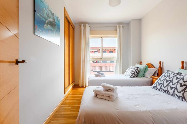 2 Schlafzimmer, Bügeleisen/Bügelbrett, kostenloses WLAN, Bettwäsche