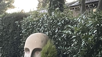 Studio | Exterior detail