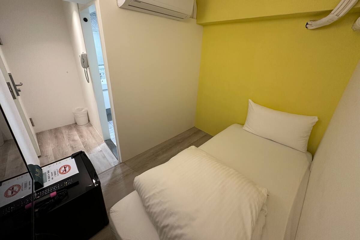 经济单  人房, 1 张单人床, 无窗 | 免费 WiFi、床单