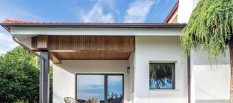 6-bed House - Sleeps 12 - Pool, Bbq, Pool Table