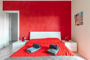 1 dormitori, planxa i posts de planxar, wifi gratuïta i roba de llit 