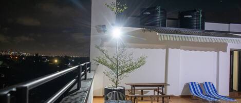 屋外ダイニングエリア