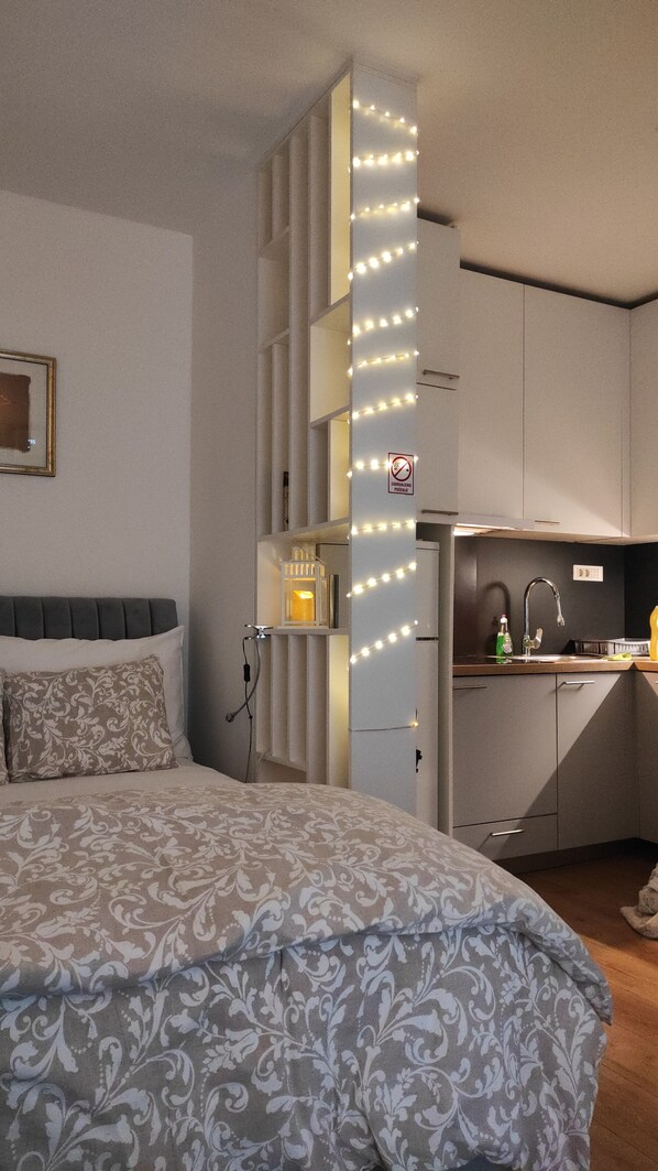 WiFi, bed sheets - Charming 1-Bed Apartment in Zagreb (Zagreb)