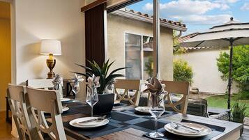 House, 3 Bedrooms | Dining