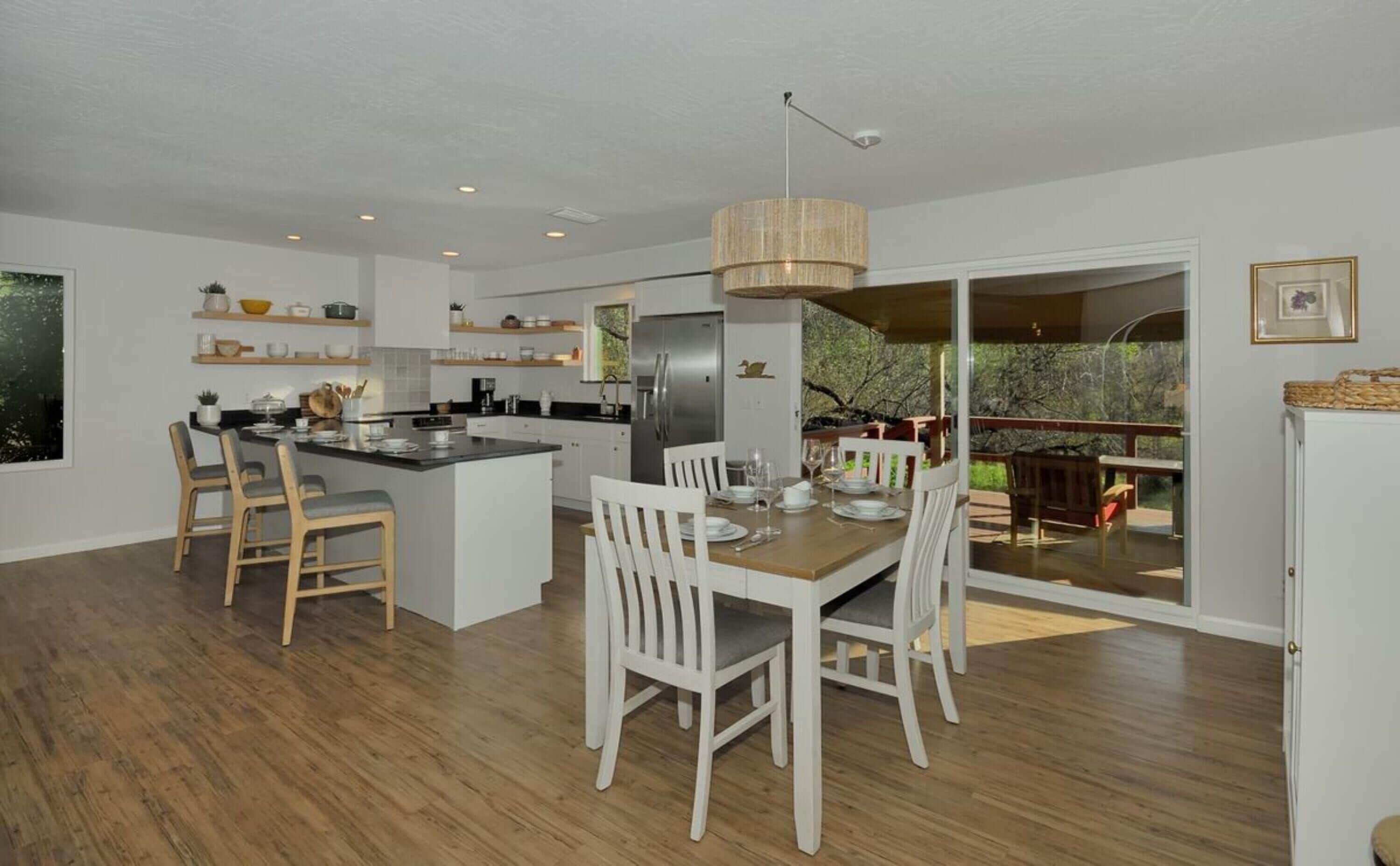 House, 3 Bedrooms | Dining