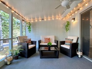 Interior - Welcoming, Roomy and Conveniently Located! (Hot Springs Village)