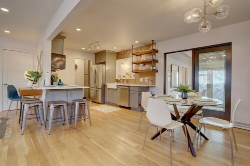 Modern Denver Getaway: Hot Tub, Fire Pit, King Bed