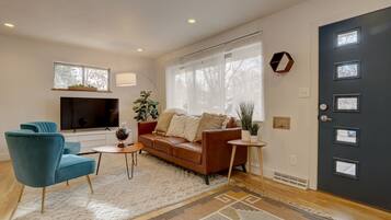 Smart TV, books, music library, offices