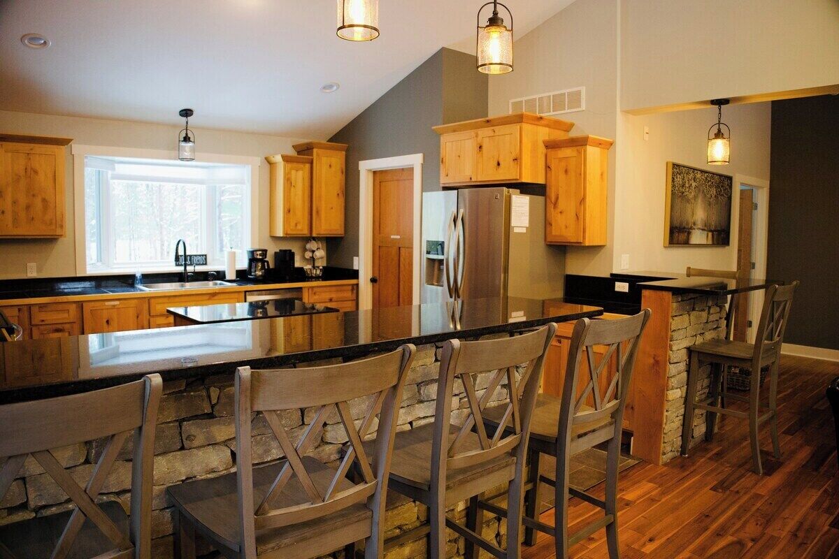 雪櫃、微波爐、焗爐、爐具