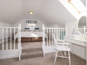 3 Schlafzimmer, individuell dekoriert, individuell eingerichtet