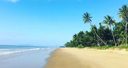 Pet friendly stay for couples close to the beach
