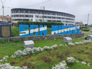 Property grounds - Close to Lima - Peru Airport (Uma Wasi 23:1) (San Miguel)