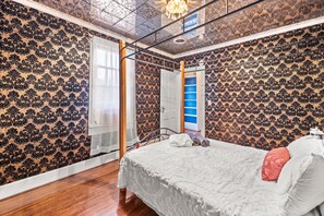 4 bedrooms, iron/ironing board, travel cot, WiFi