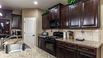 House, 3 Bedrooms | Bathroom | Towels