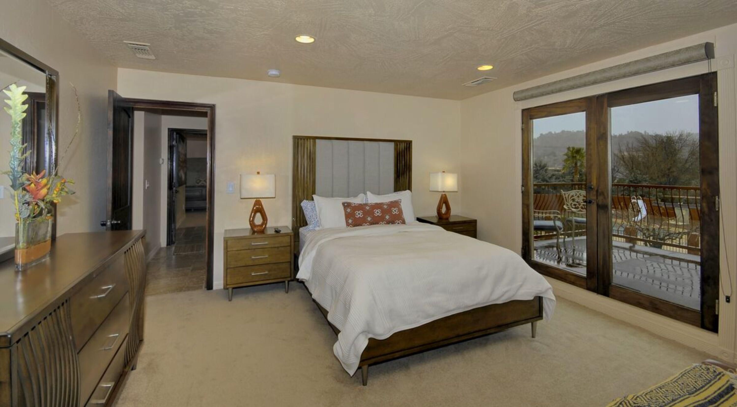 House, 4 Bedrooms | 4 bedrooms, bed sheets