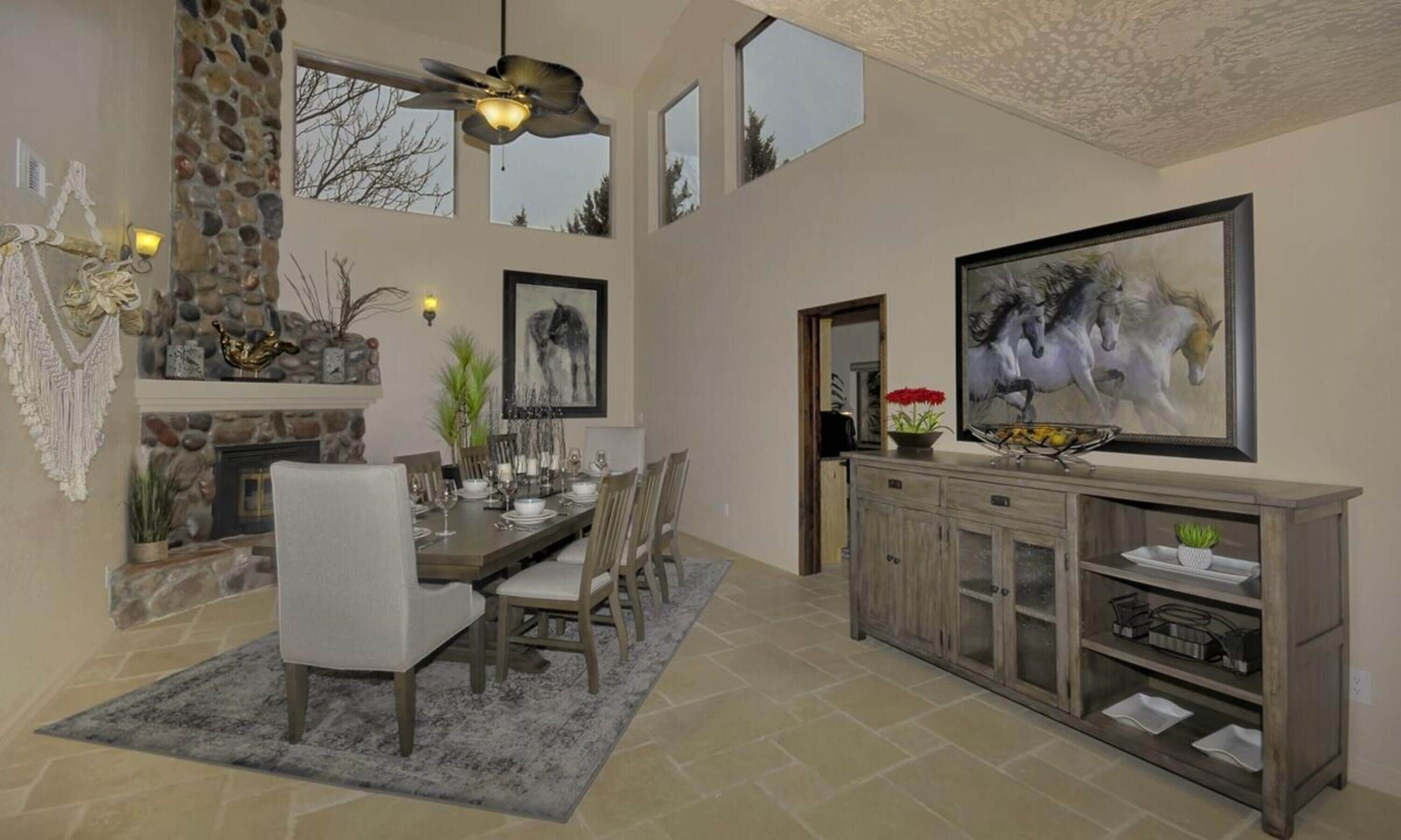 House, 4 Bedrooms | In-room dining