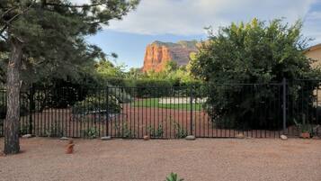 Nhà, 3 phòng ngủ | Ngoại thất