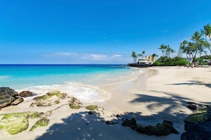 Beach - White Sands Village#225: Beachfront Complex, AC! (Kailua-Kona)