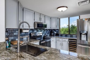 Condo, 1 cama King size y sofá cama (White Sands Village#225) | Cocina privada