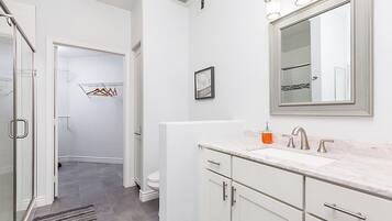 Appart'hĂŽtel, 2 chambres | Salle de bain