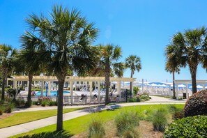 Pool - See, Feel & Hear the Ocean Waves & Beach Club Pools from this Corner Villa w/ Screened Balcony (Seabrook Island)