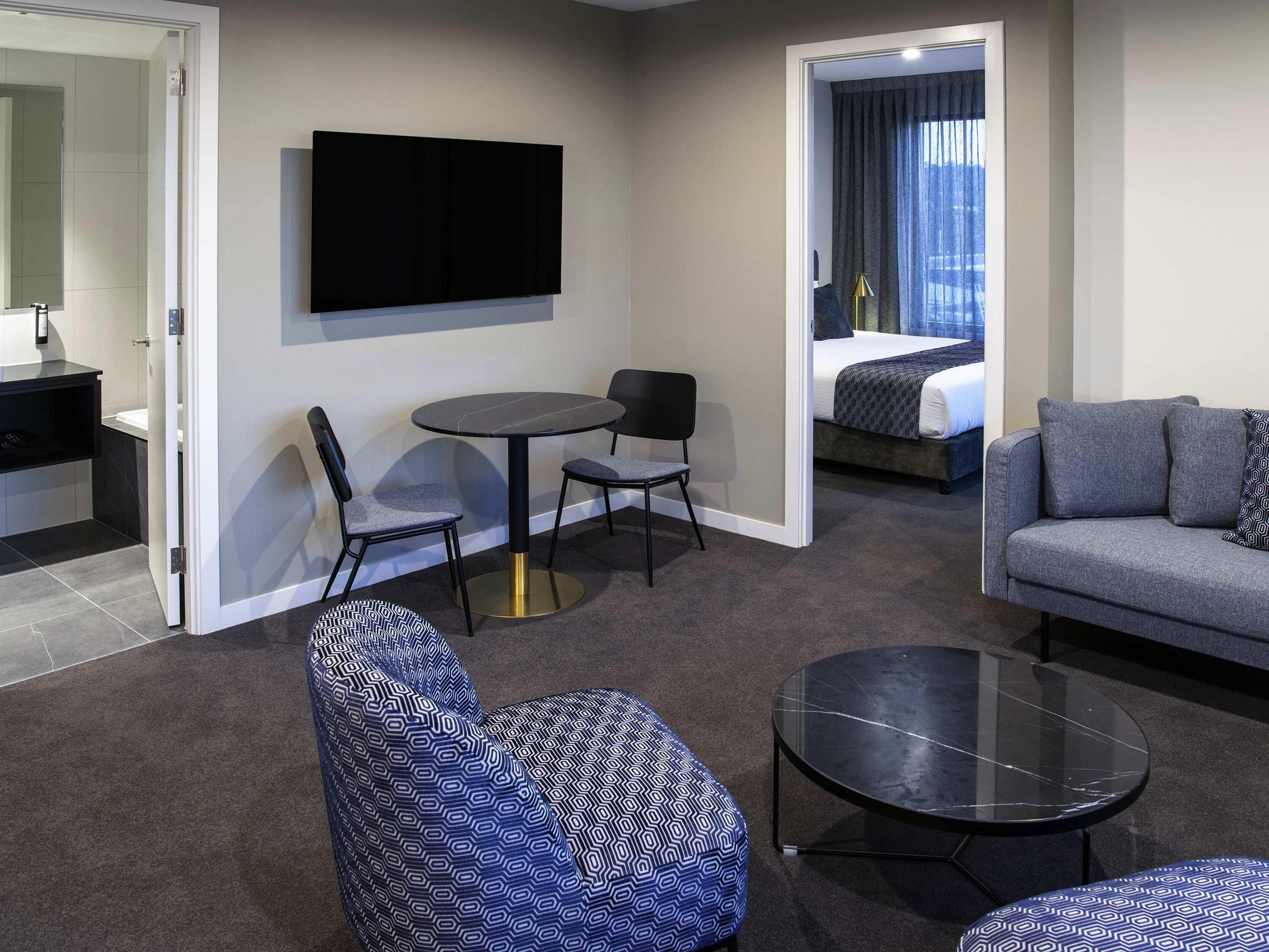 Executive Apartment, 1 Bedroom | In-room safe, desk, iron/ironing board, rollaway beds