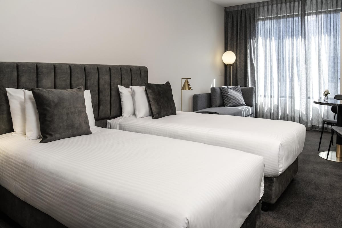 雙床房, 2 張單人床 | 客房內保險箱、書桌、熨斗/熨衣板、折疊床/加床