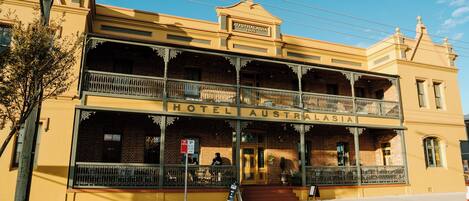 Bagian depan properti