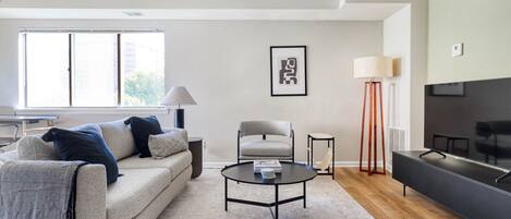 テレビ、ステレオ