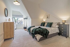 Apartment, 1 Queen Bed | 1 bedroom, iron/ironing board, free WiFi, bed sheets