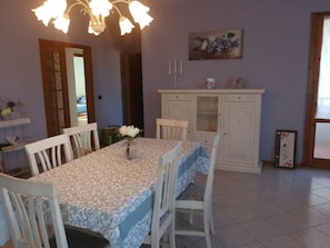 Apartment | Private kitchen - Casa Annick Holiday Home Chianti Area Florence (Barberino Tavarnelle)