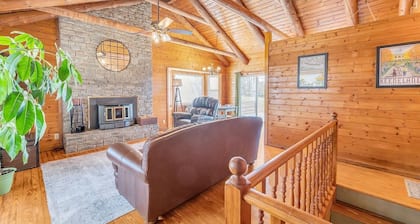 Cozy cabin in the heart of horse country