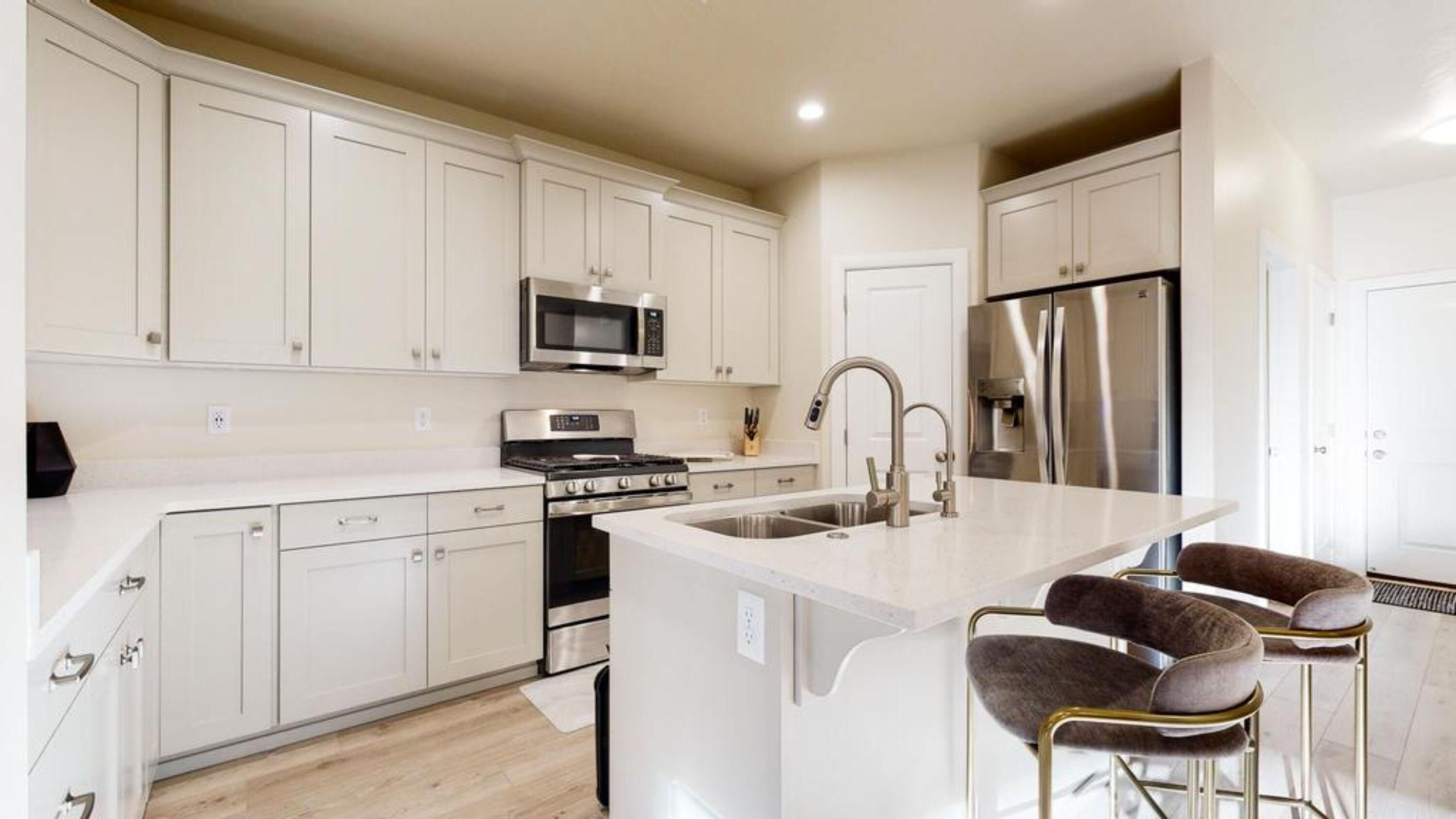 House, 3 Bedrooms | Private kitchen