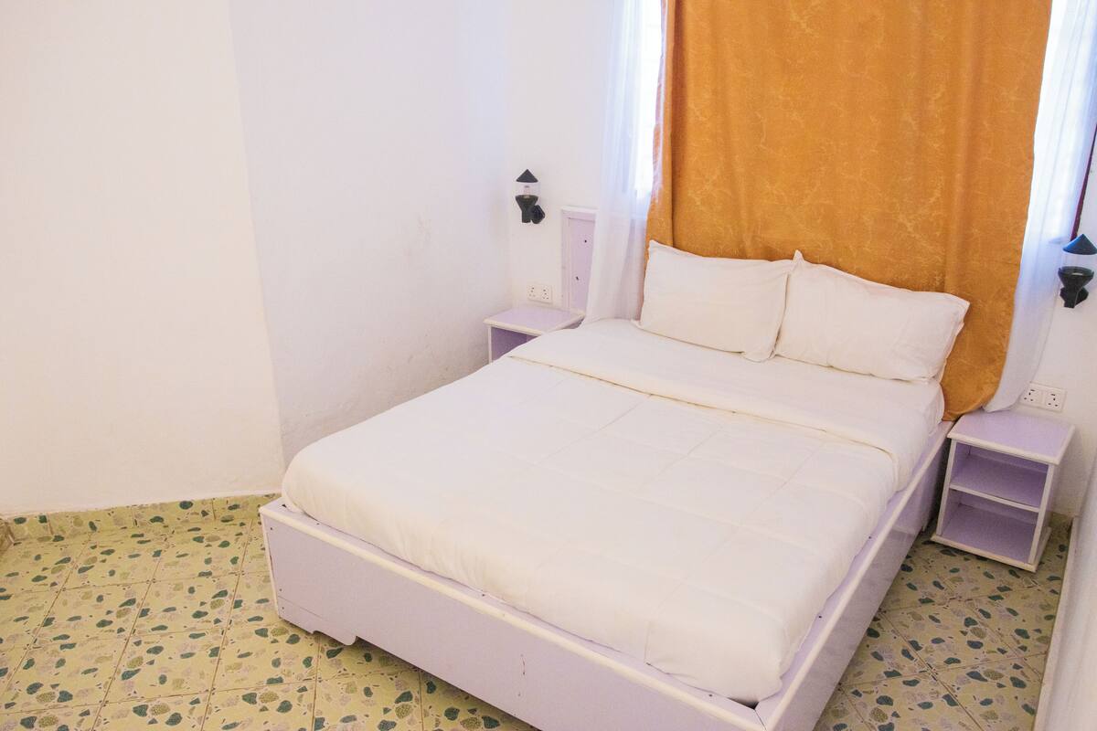 Luxury Apartment, 2 Bedrooms | In-room safe, desk, laptop workspace, WiFi (free)