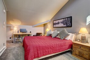 Condo, 2 Bedrooms | 2 bedrooms, laptop workspace, free WiFi - 1127 Flying Dutchman 2 Bedroom Condo by RedAwning (Keystone)