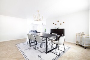 Huis, 5 slaapkamers | Dineren