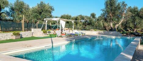 Seasonal outdoor pool