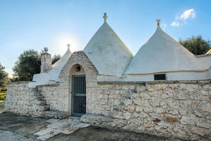Biệt thự dành cho gia đình, nhiều phòng ngủ (Trullo Delle Ginestre Private Pool) | Ngoại thất
